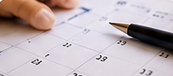 Calendrier papier et stylo